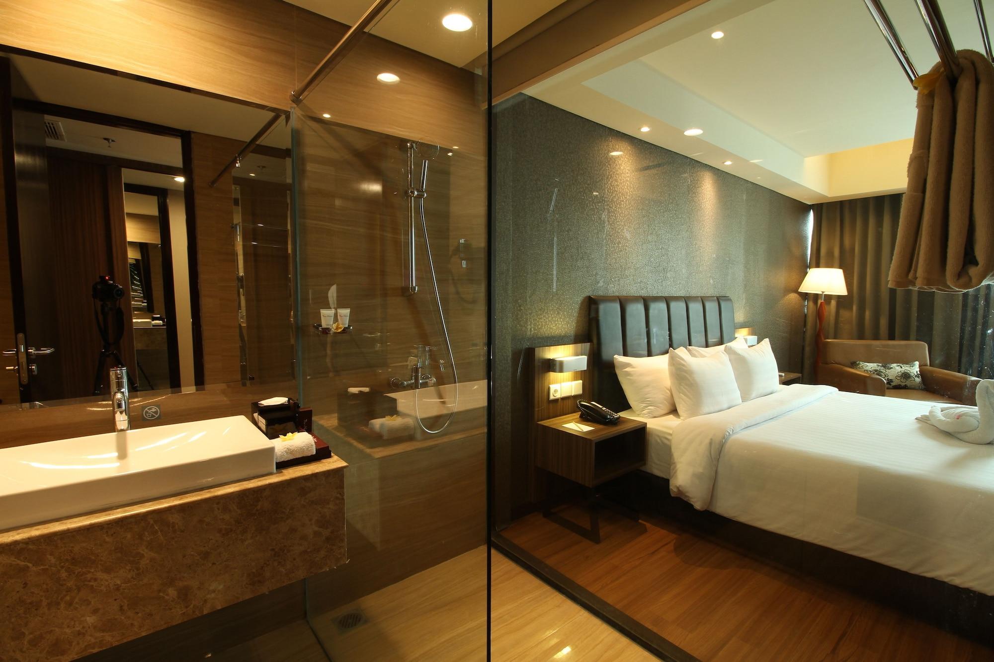 The Alana Hotel & Convention Center Solo By Aston Luaran gambar