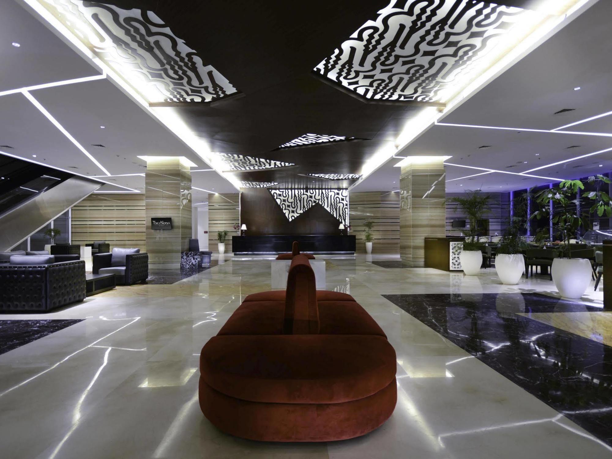 The Alana Hotel & Convention Center Solo By Aston Luaran gambar